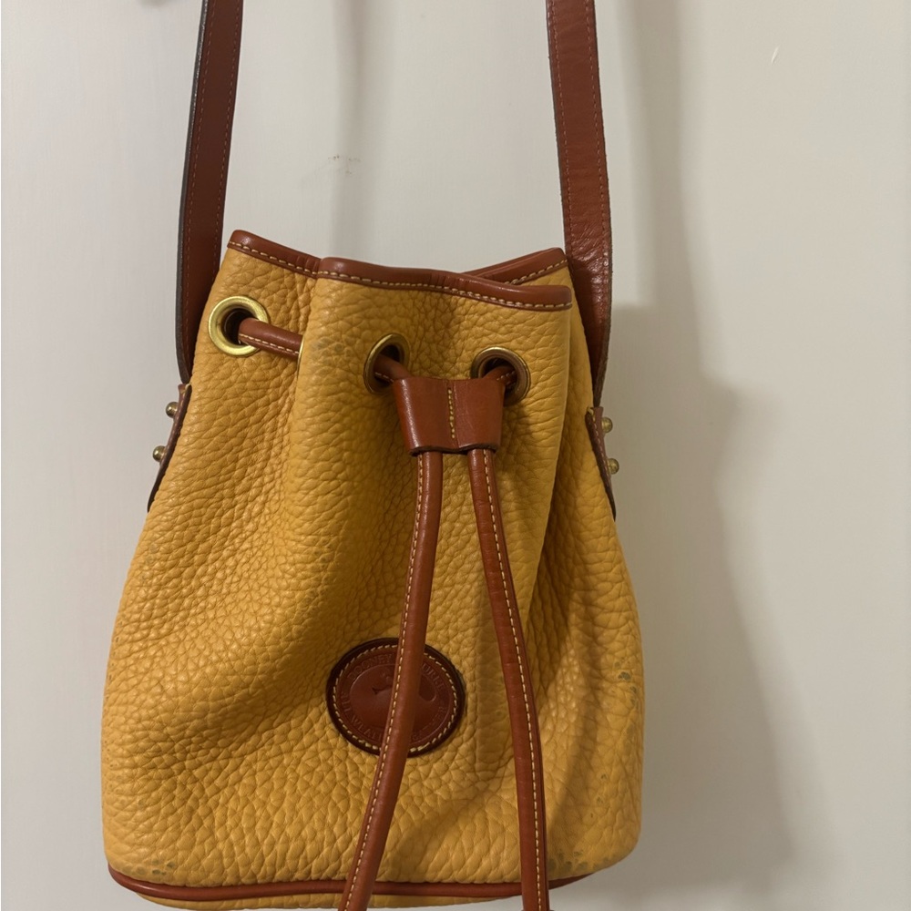 Dooney & Bourke bag